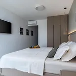 Villa Bava With 4 En-suite Bedrooms, Heated 33 Sqm Pool