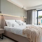 Villa Bava With 4 En-suite Bedrooms, Heated 33 Sqm Pool *