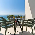 Bava With 4 En-suite Bedrooms, Heated 33 Sqm Pool *