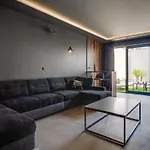 Bava With 4 En-suite Bedrooms, Heated 33 Sqm Pool