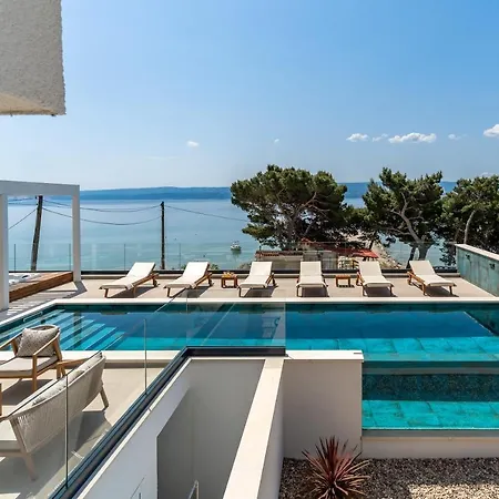 Villa New! Bava With 4 En-suite Bedrooms, Heated 33 Sqm Pool Omiš