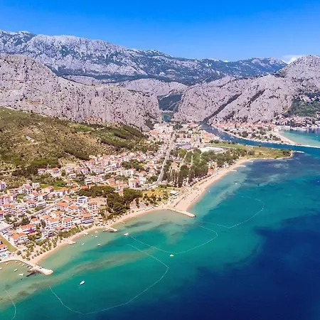 New! Bava With 4 En-suite Bedrooms, Heated 33 Sqm Pool Villa Omiš