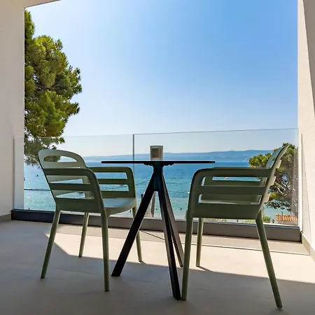 Bava With 4 En-suite Bedrooms, Heated 33 Sqm Pool Vila